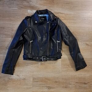 Fashion Nova Araxie Vegan Black Leather Jacket Silver Zippers Women's Size Small